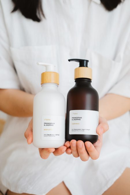 Bundle Body Wash & Body Lotion 300ml -Frangipani & Jasmine