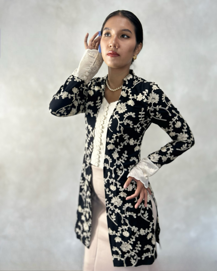Kebaya Katun Lembana